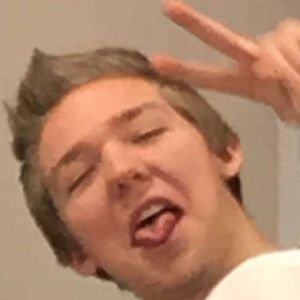 Meet your Posher, Brandon